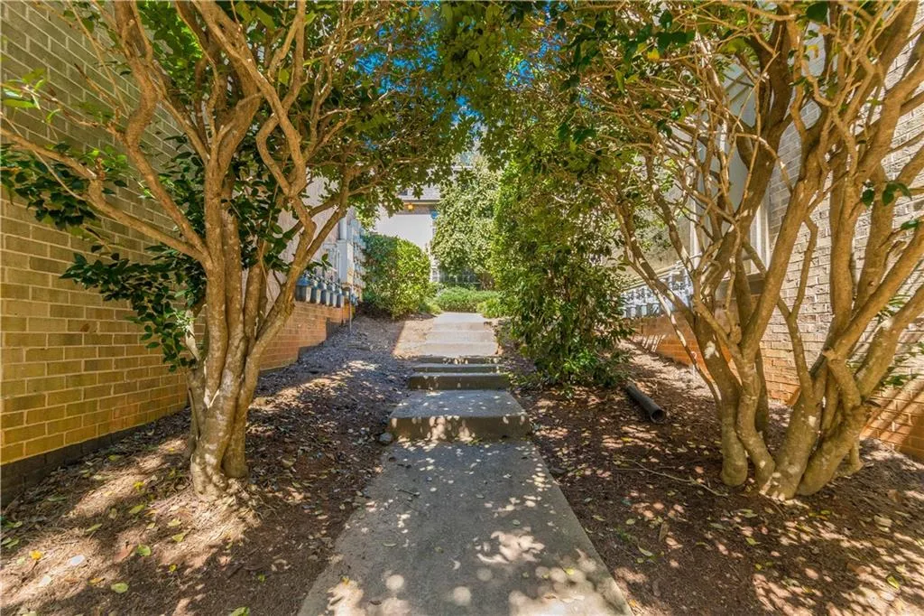 6980 Roswell Road Unit D8, Sandy Springs, Georgia 30328, 2 Bedrooms Bedrooms, ,1 BathroomBathrooms,Residential,Sold,6980 Roswell Road Unit D8,6793962