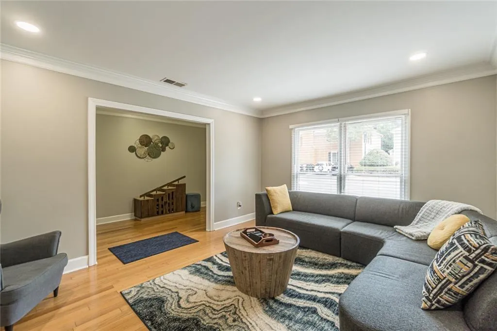 123 Mount Vernon Circle, Atlanta, Georgia 30338, 2 Bedrooms Bedrooms, ,2 BathroomsBathrooms,Residential,Sold,123 Mount Vernon Circle,7116160
