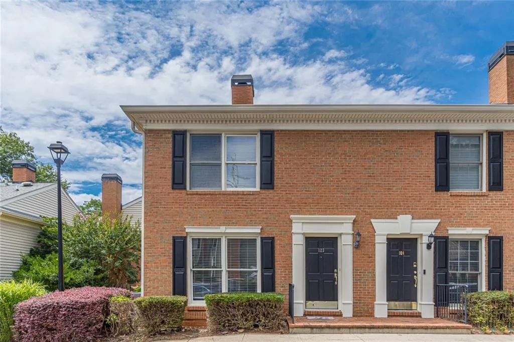 123 Mount Vernon Circle, Atlanta, Georgia 30338, 2 Bedrooms Bedrooms, ,2 BathroomsBathrooms,Residential,Sold,123 Mount Vernon Circle,7116160
