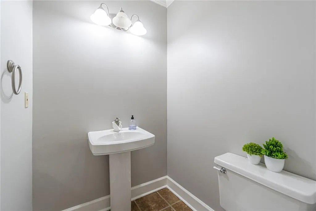 123 Mount Vernon Circle, Atlanta, Georgia 30338, 2 Bedrooms Bedrooms, ,2 BathroomsBathrooms,Residential,Sold,123 Mount Vernon Circle,7116160