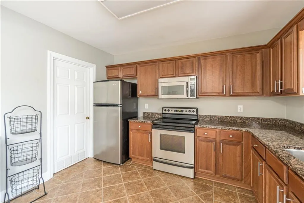 123 Mount Vernon Circle, Atlanta, Georgia 30338, 2 Bedrooms Bedrooms, ,2 BathroomsBathrooms,Residential,Sold,123 Mount Vernon Circle,7116160