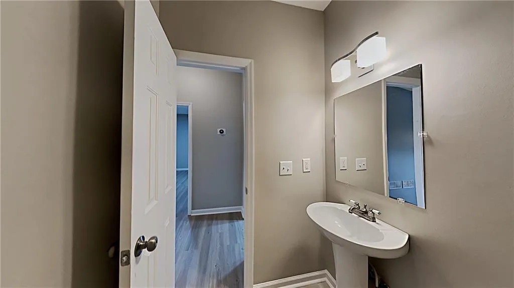 503 Brandywine Circle, Sandy Springs, Georgia 30350, 3 Bedrooms Bedrooms, ,2 BathroomsBathrooms,Residential,Sold,503 Brandywine Circle,7022599