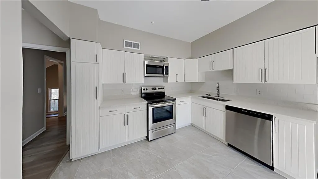 503 Brandywine Circle, Sandy Springs, Georgia 30350, 3 Bedrooms Bedrooms, ,2 BathroomsBathrooms,Residential,Sold,503 Brandywine Circle,7022599