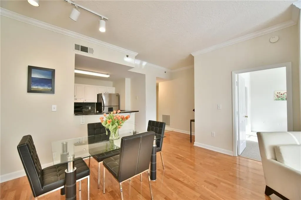 1101 Juniper Street Ne Unit 323, Atlanta, Georgia 30309, 2 Bedrooms Bedrooms, ,2 BathroomsBathrooms,Residential,Sold,1101 Juniper Street Ne Unit 323,5704477