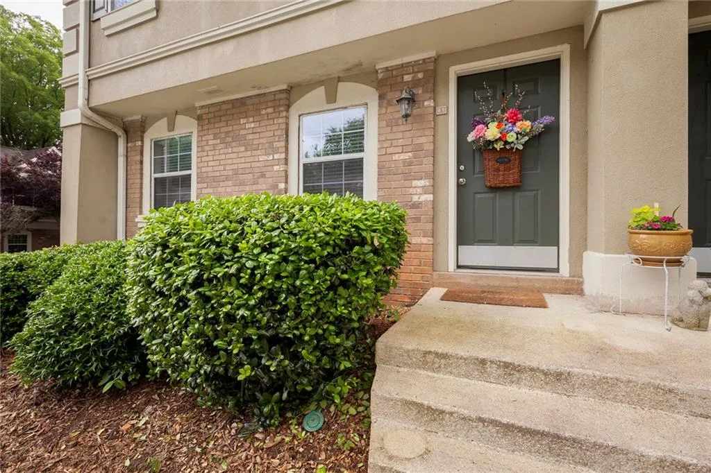 6900 Roswell Road Unit K1, Atlanta, Georgia 30328, 3 Bedrooms Bedrooms, ,2 BathroomsBathrooms,Residential,Sold,6900 Roswell Road Unit K1,6019556