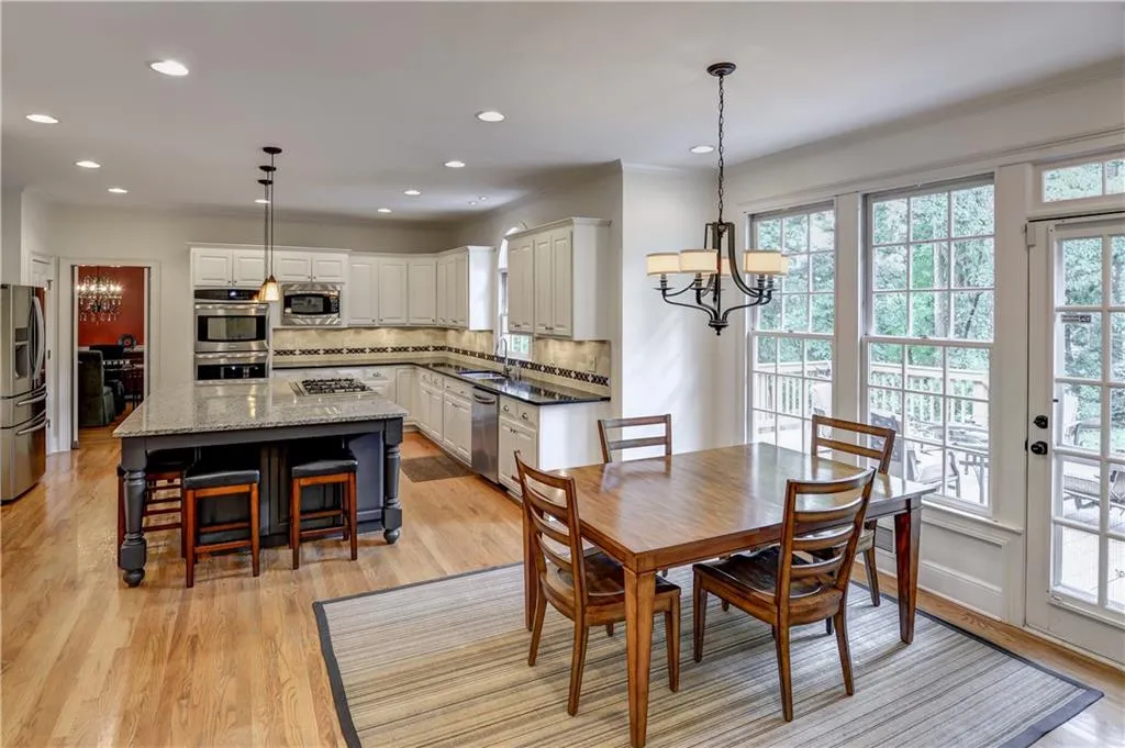 1271 Westminster Walk Nw, Atlanta, Georgia 30327, 5 Bedrooms Bedrooms, ,4 BathroomsBathrooms,Residential,Sold,1271 Westminster Walk Nw,5726703
