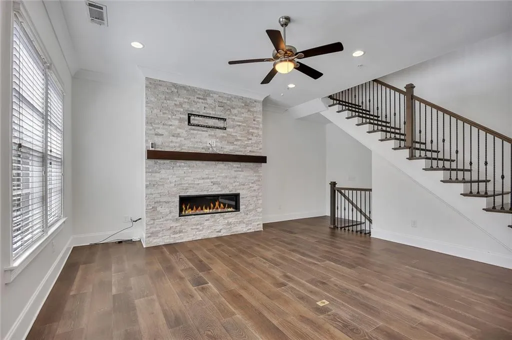 6739 Encore Boulevard, Atlanta, Georgia 30328, 3 Bedrooms Bedrooms, ,3 BathroomsBathrooms,Residential,Sold,6739 Encore Boulevard,7545284