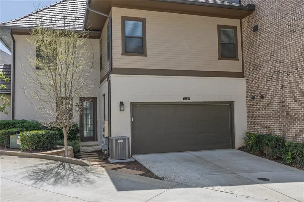 6739 Encore Boulevard, Atlanta, Georgia 30328, 3 Bedrooms Bedrooms, ,3 BathroomsBathrooms,Residential,Sold,6739 Encore Boulevard,7545284
