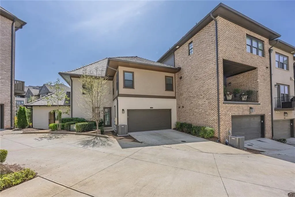 6739 Encore Boulevard, Atlanta, Georgia 30328, 3 Bedrooms Bedrooms, ,3 BathroomsBathrooms,Residential,Sold,6739 Encore Boulevard,7545284