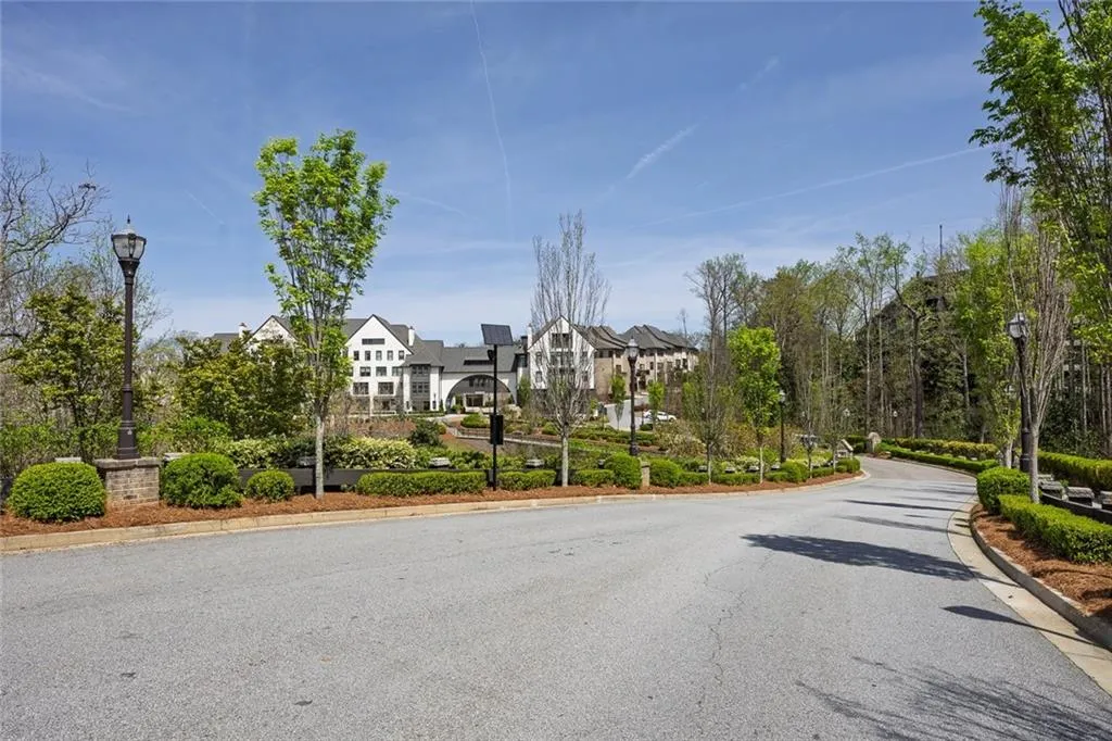 6739 Encore Boulevard, Atlanta, Georgia 30328, 3 Bedrooms Bedrooms, ,3 BathroomsBathrooms,Residential,Sold,6739 Encore Boulevard,7545284