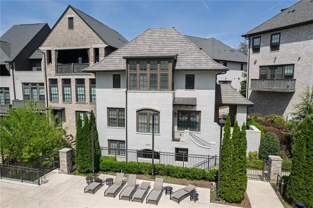 6739 Encore Boulevard, Atlanta, Georgia 30328, 3 Bedrooms Bedrooms, ,3 BathroomsBathrooms,Residential,Sold,6739 Encore Boulevard,7545284