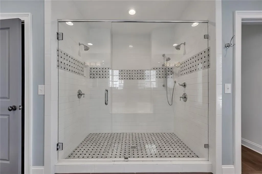 6739 Encore Boulevard, Atlanta, Georgia 30328, 3 Bedrooms Bedrooms, ,3 BathroomsBathrooms,Residential,Sold,6739 Encore Boulevard,7545284