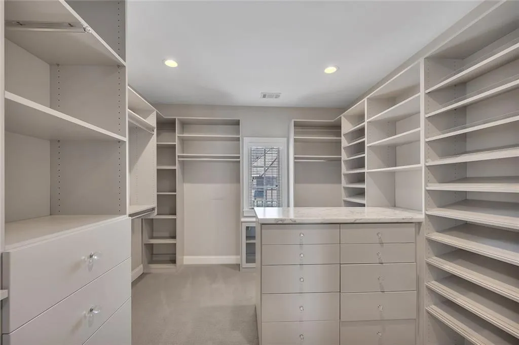 6739 Encore Boulevard, Atlanta, Georgia 30328, 3 Bedrooms Bedrooms, ,3 BathroomsBathrooms,Residential,Sold,6739 Encore Boulevard,7545284
