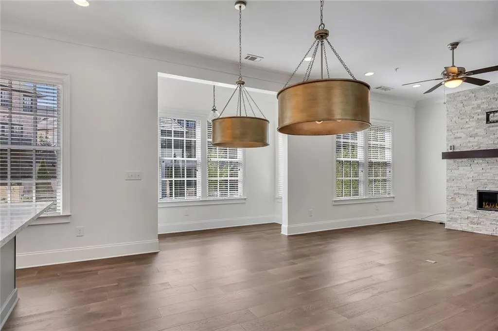 6739 Encore Boulevard, Atlanta, Georgia 30328, 3 Bedrooms Bedrooms, ,3 BathroomsBathrooms,Residential,Sold,6739 Encore Boulevard,7545284