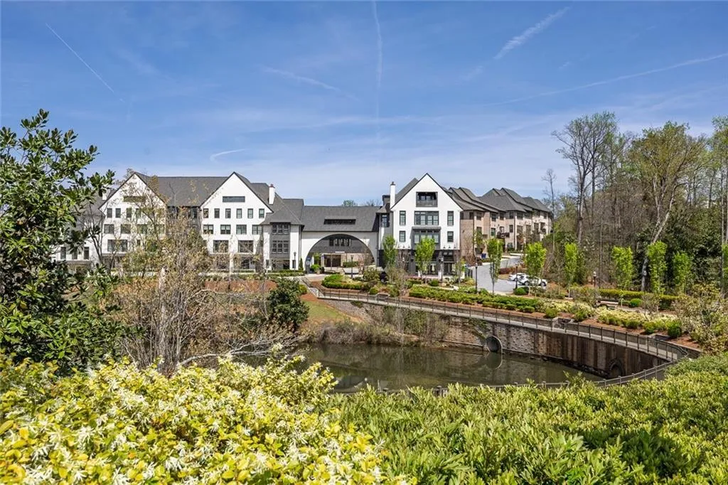 6739 Encore Boulevard, Atlanta, Georgia 30328, 3 Bedrooms Bedrooms, ,3 BathroomsBathrooms,Residential,Sold,6739 Encore Boulevard,7545284
