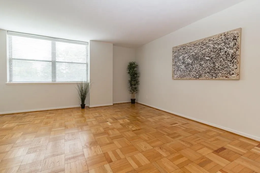 2965 Pharr Court S Unit 612, Atlanta, Georgia 30305, 2 Bedrooms Bedrooms, ,2 BathroomsBathrooms,Residential,Sold,2965 Pharr Court S Unit 612,6068335