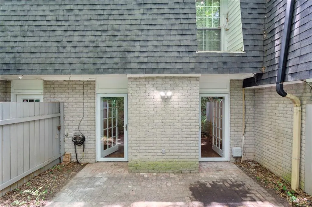 5650 Chemin De Vie Ne, Atlanta, Georgia 30342, 2 Bedrooms Bedrooms, ,2 BathroomsBathrooms,Residential,Sold,5650 Chemin De Vie Ne,7058469