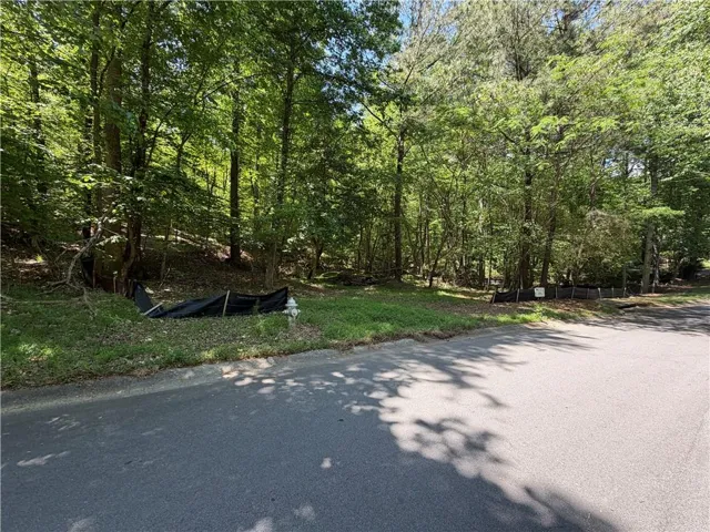 2761 Gardenwood Court Sw, Lilburn, Georgia 30047