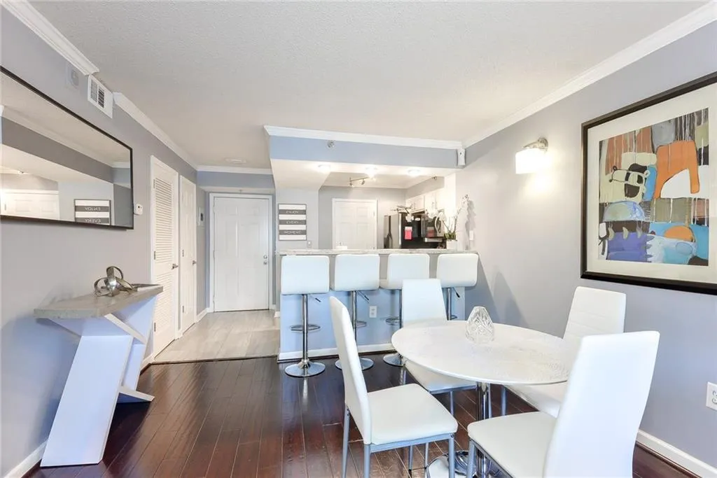 795 Hammond Drive Unit 201, Atlanta, Georgia 30328, 2 Bedrooms Bedrooms, ,1 BathroomBathrooms,Residential,Sold,795 Hammond Drive Unit 201,6116128