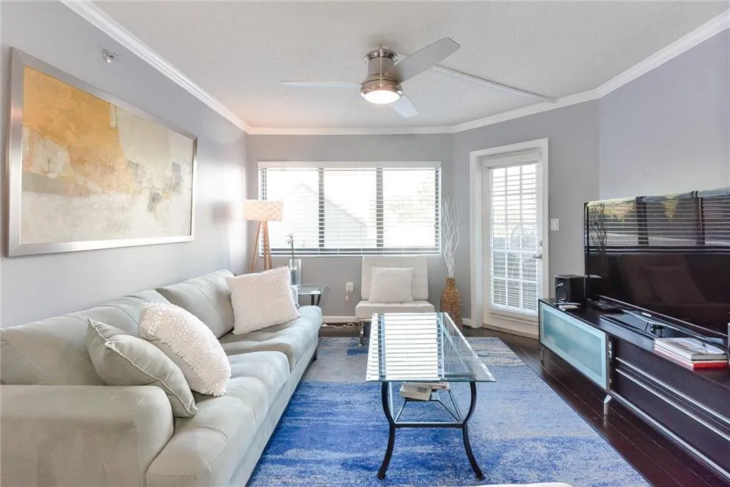 795 Hammond Drive Unit 201, Atlanta, Georgia 30328, 2 Bedrooms Bedrooms, ,1 BathroomBathrooms,Residential,Sold,795 Hammond Drive Unit 201,6116128