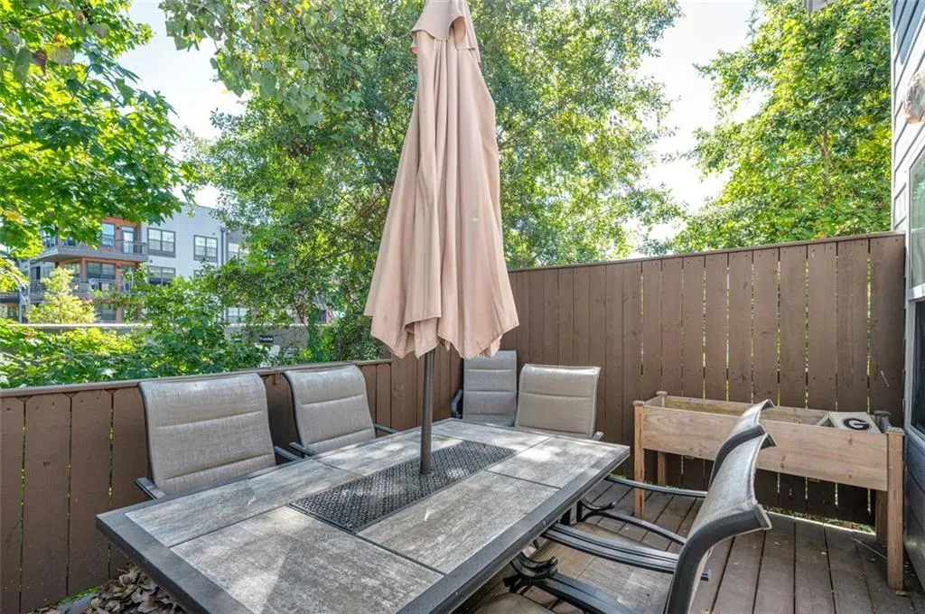 1761 Liberty Parkway Nw, Atlanta, Georgia 30318, 2 Bedrooms Bedrooms, ,2 BathroomsBathrooms,Residential,For Sale,1761 Liberty Parkway Nw,7668154