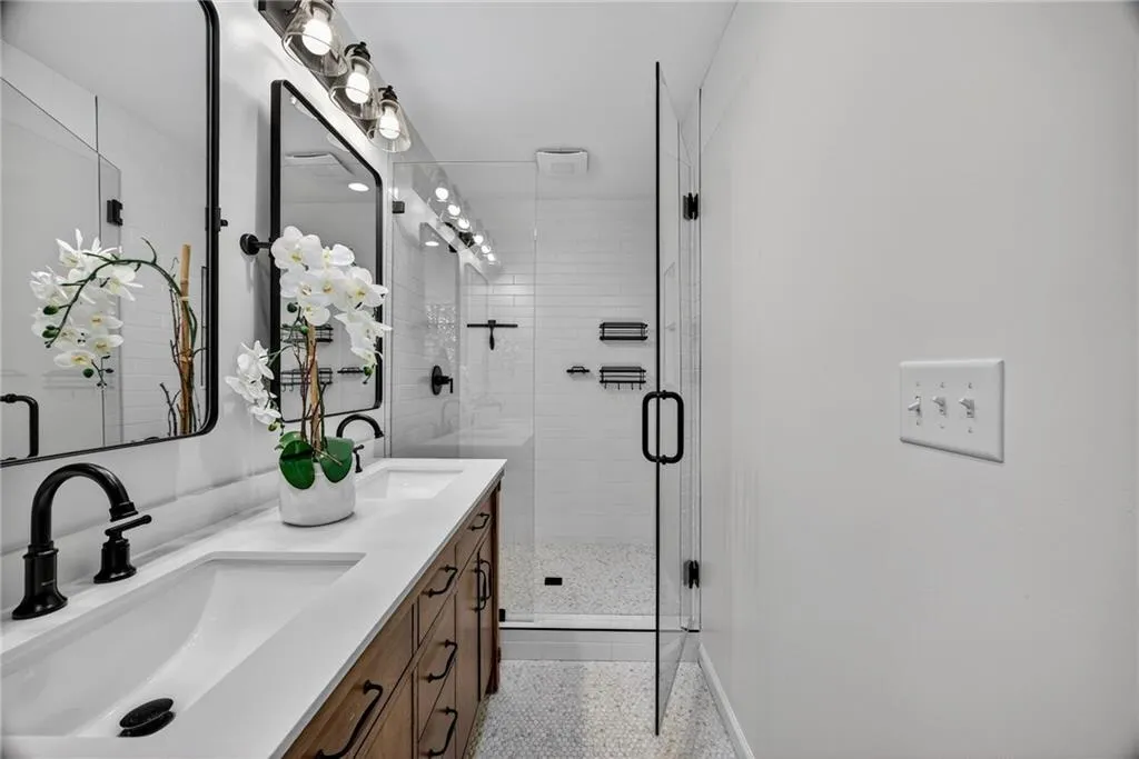 1072 Northcliffe Drive Nw, Atlanta, Georgia 30318, 4 Bedrooms Bedrooms, ,3 BathroomsBathrooms,Residential,For Sale,1072 Northcliffe Drive Nw,7676489