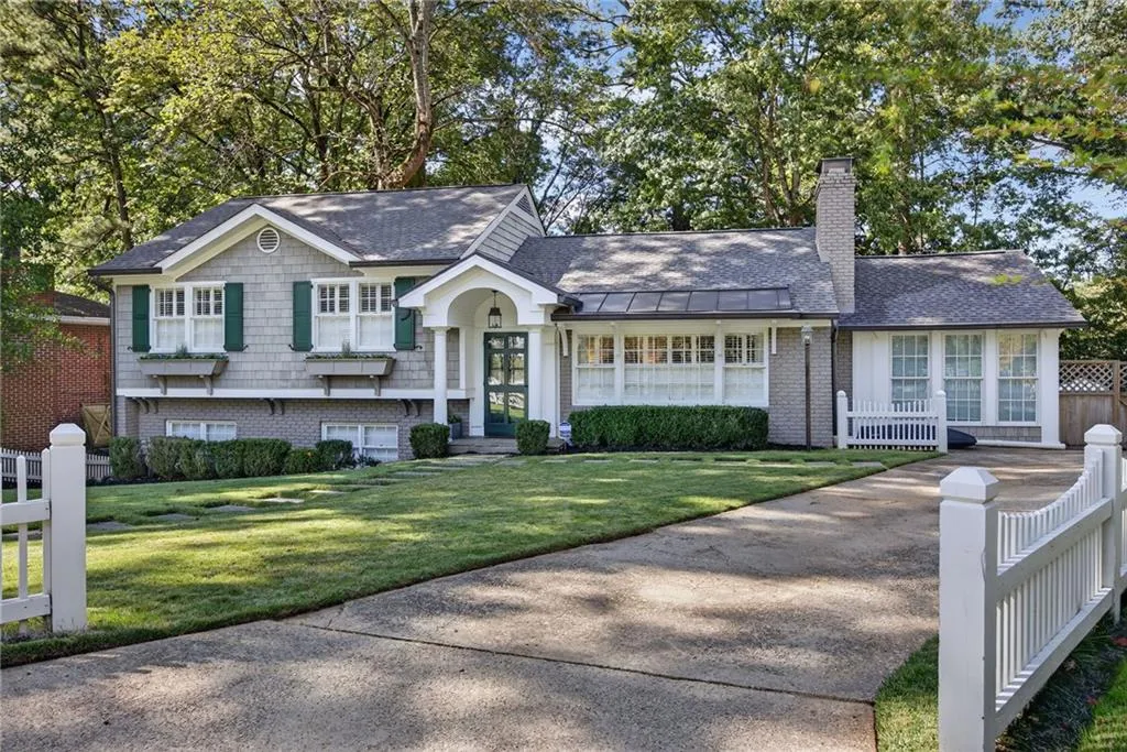 1072 Northcliffe Drive Nw, Atlanta, Georgia 30318, 4 Bedrooms Bedrooms, ,3 BathroomsBathrooms,Residential,For Sale,1072 Northcliffe Drive Nw,7676489