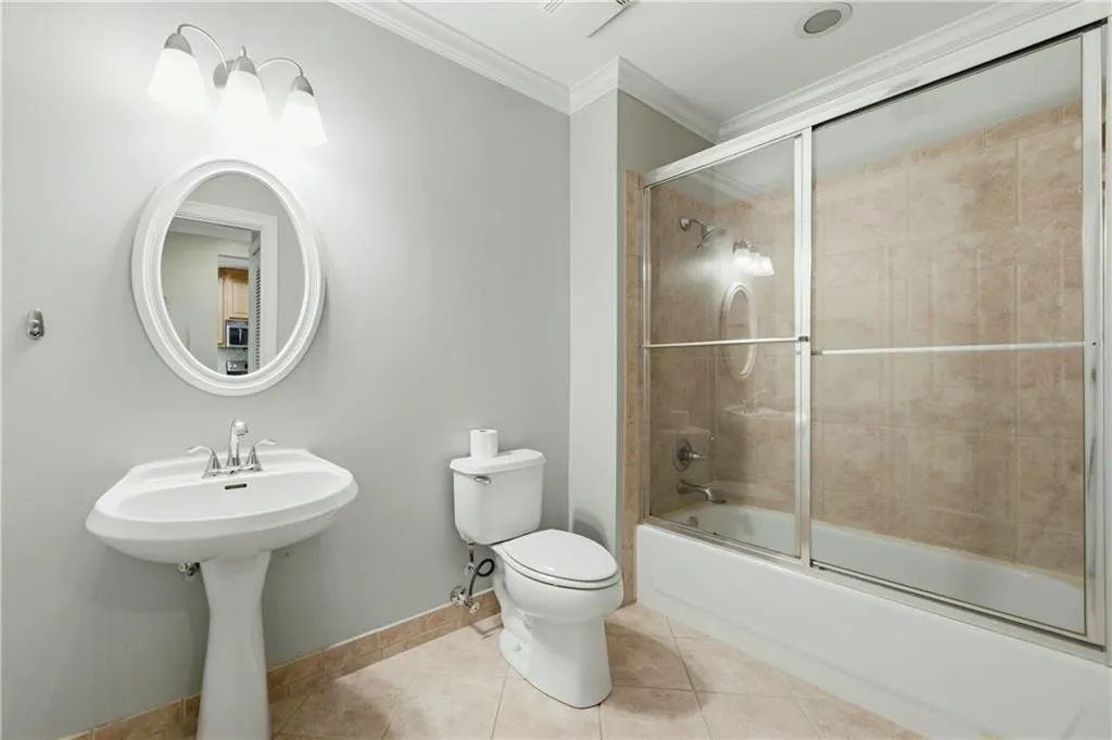 2277 Peachtree Road Ne Unit 307, Atlanta, Georgia 30309, 2 Bedrooms Bedrooms, 0 ,2 BathroomsBathrooms,Residential,For Sale,2277 Peachtree Road Ne Unit 307,7803402