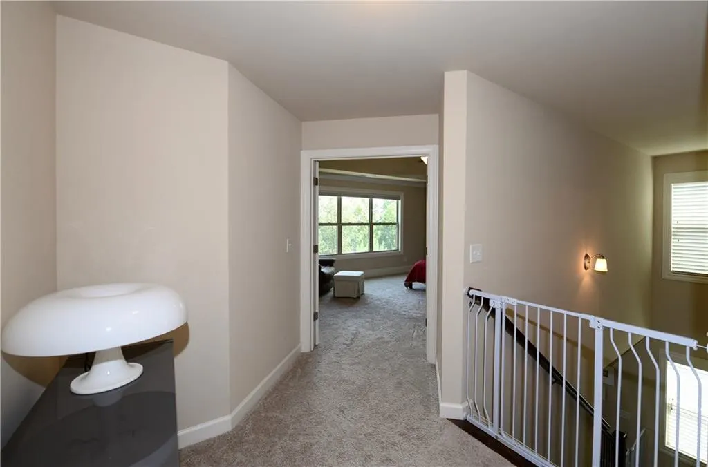 7645 Highland Bluff, Sandy Springs, Georgia 30328, 4 Bedrooms Bedrooms, ,2 BathroomsBathrooms,Residential,Sold,7645 Highland Bluff,5724167