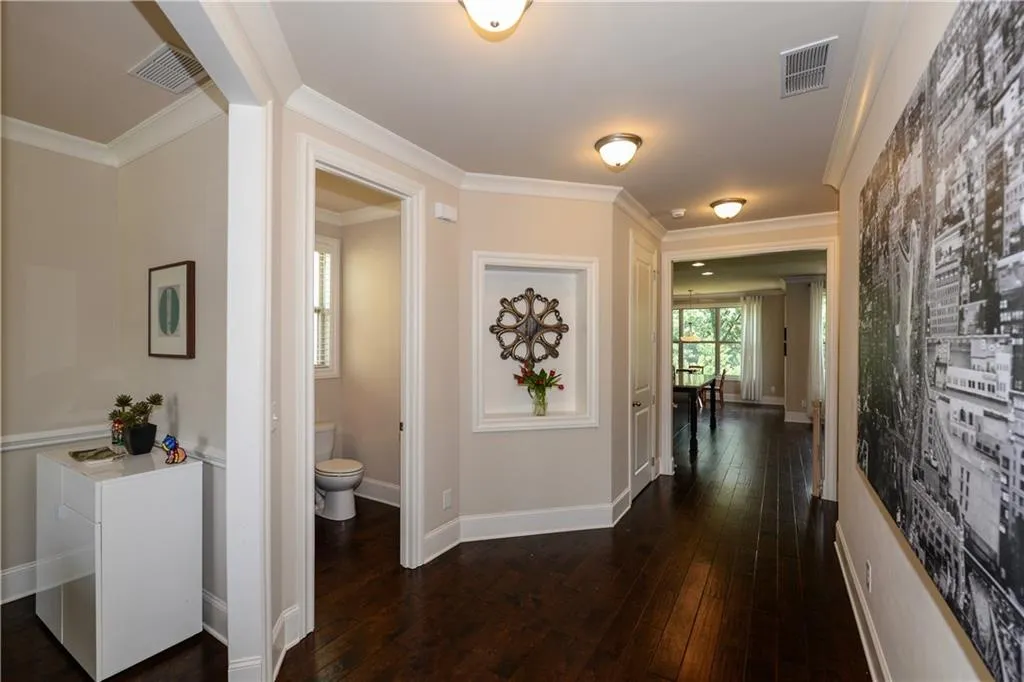 7645 Highland Bluff, Sandy Springs, Georgia 30328, 4 Bedrooms Bedrooms, ,2 BathroomsBathrooms,Residential,Sold,7645 Highland Bluff,5724167