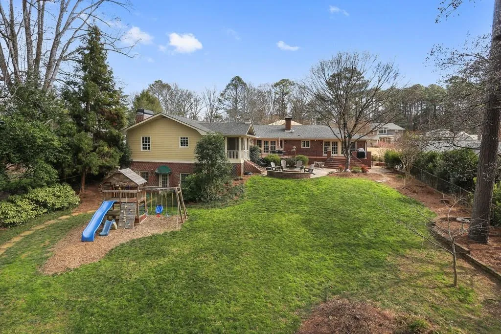 4420 Skyland Drive Ne, Atlanta, Georgia 30342, 5 Bedrooms Bedrooms, ,4 BathroomsBathrooms,Residential,Sold,4420 Skyland Drive Ne,5800548