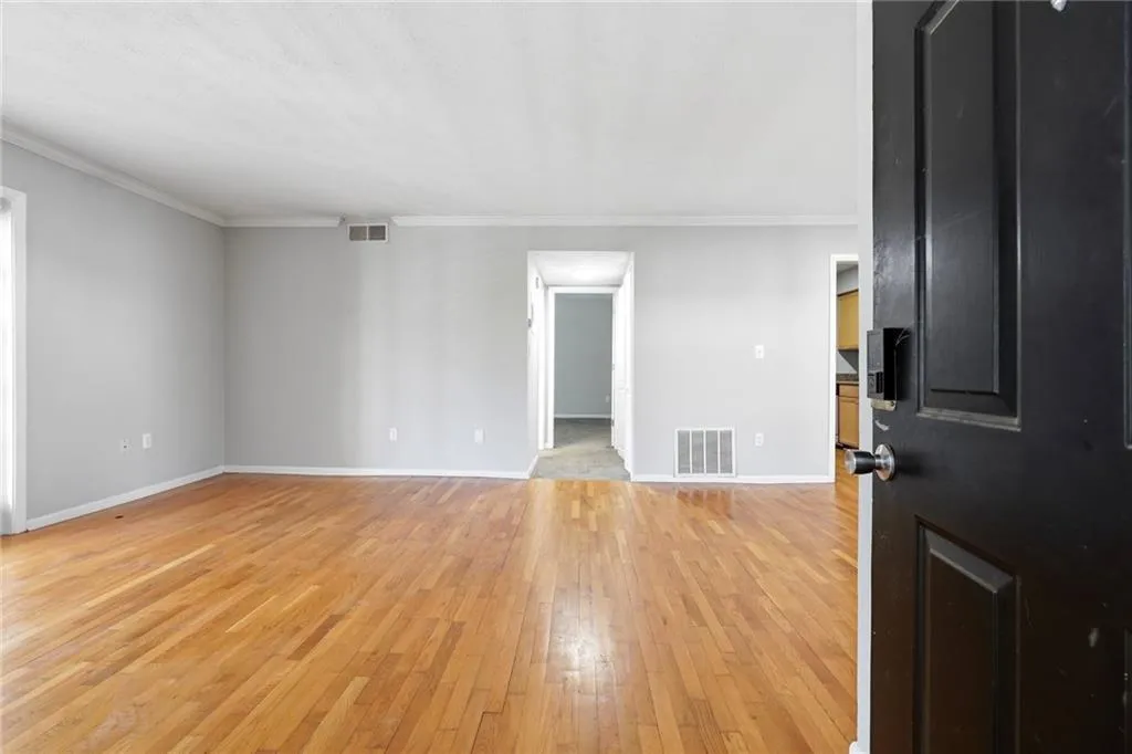 1150 Collier Road Nw Unit 4c, Atlanta, Georgia 30318, 1 Bedroom Bedrooms, 0 ,1 BathroomBathrooms,Residential,For Sale,1150 Collier Road Nw Unit 4c,7751681