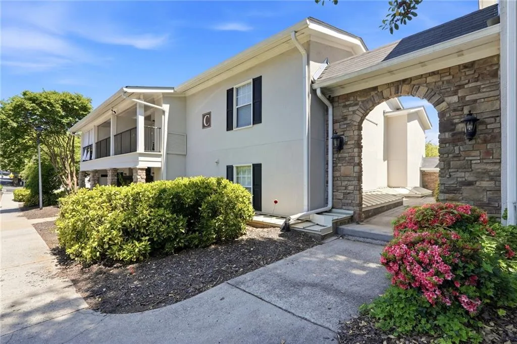 1150 Collier Road Nw Unit 4c, Atlanta, Georgia 30318, 1 Bedroom Bedrooms, 0 ,1 BathroomBathrooms,Residential,For Sale,1150 Collier Road Nw Unit 4c,7751681