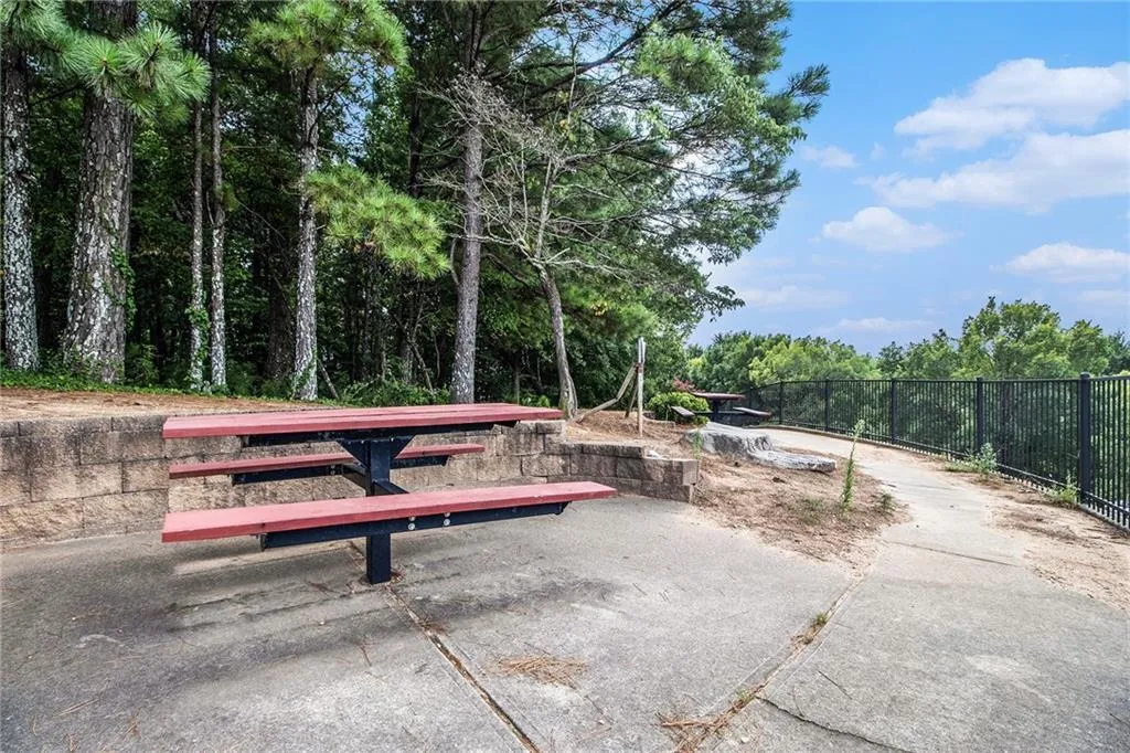 1647 Dupont Commons Drive Nw, Atlanta, Georgia 30318, 3 Bedrooms Bedrooms, ,2 BathroomsBathrooms,Residential,For Sale,1647 Dupont Commons Drive Nw,7619036