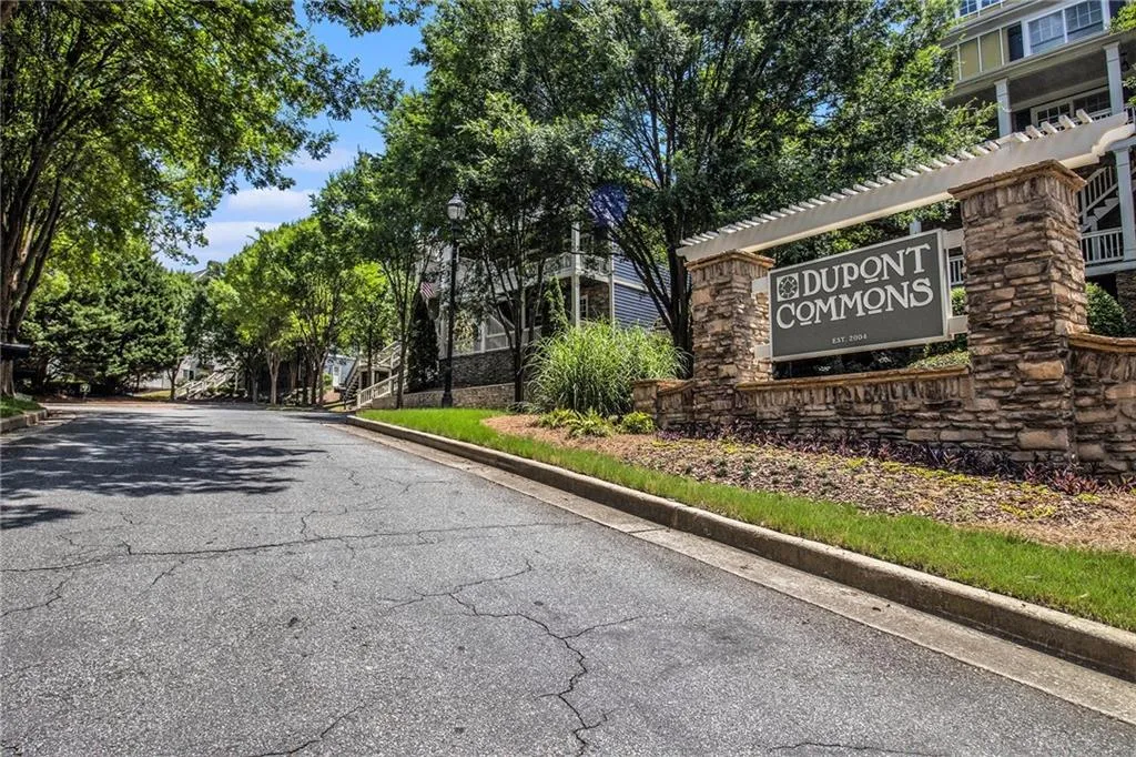 1647 Dupont Commons Drive Nw, Atlanta, Georgia 30318, 3 Bedrooms Bedrooms, ,2 BathroomsBathrooms,Residential,For Sale,1647 Dupont Commons Drive Nw,7619036