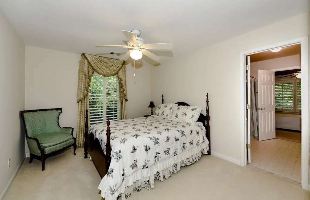 575 Taunton Way Ne, Atlanta, Georgia 30319, 4 Bedrooms Bedrooms, ,4 BathroomsBathrooms,Residential,Sold,575 Taunton Way Ne,6579545