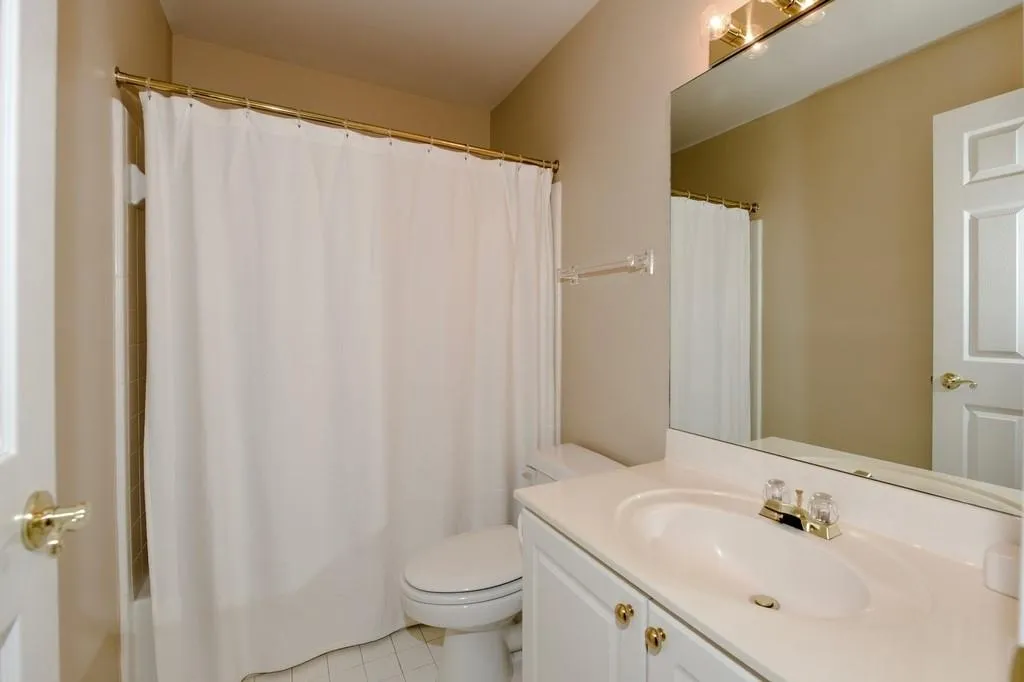 575 Taunton Way Ne, Atlanta, Georgia 30319, 4 Bedrooms Bedrooms, ,4 BathroomsBathrooms,Residential,Sold,575 Taunton Way Ne,6579545