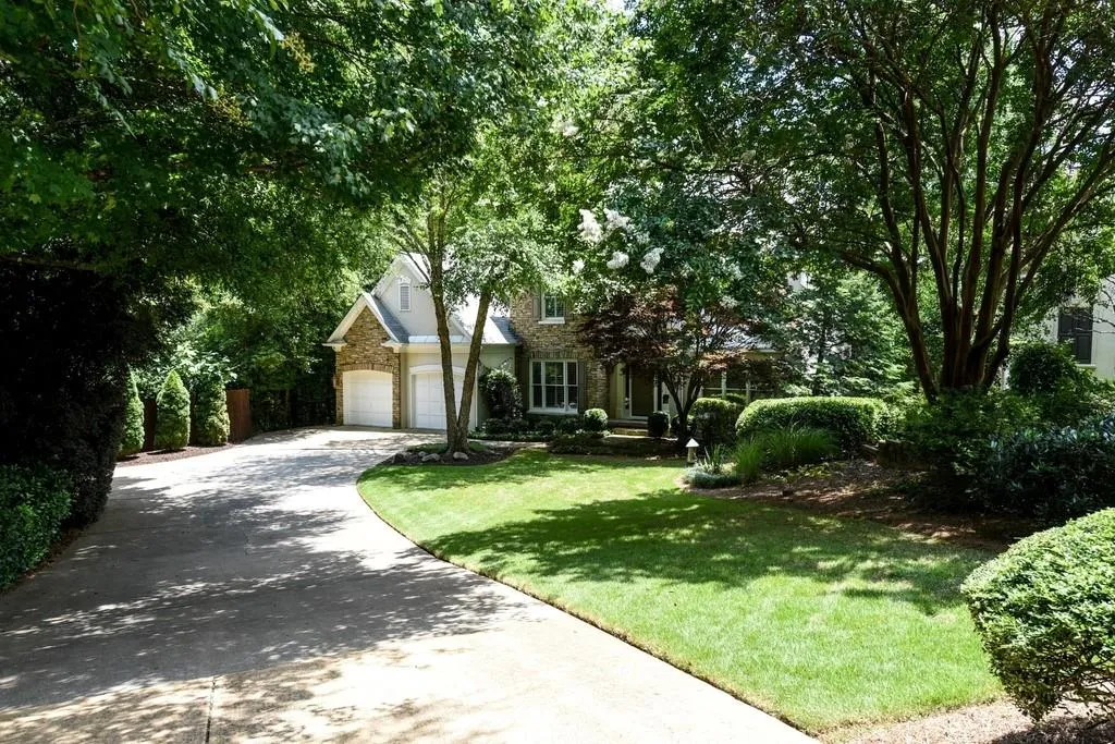 575 Taunton Way Ne, Atlanta, Georgia 30319, 4 Bedrooms Bedrooms, ,4 BathroomsBathrooms,Residential,Sold,575 Taunton Way Ne,6579545