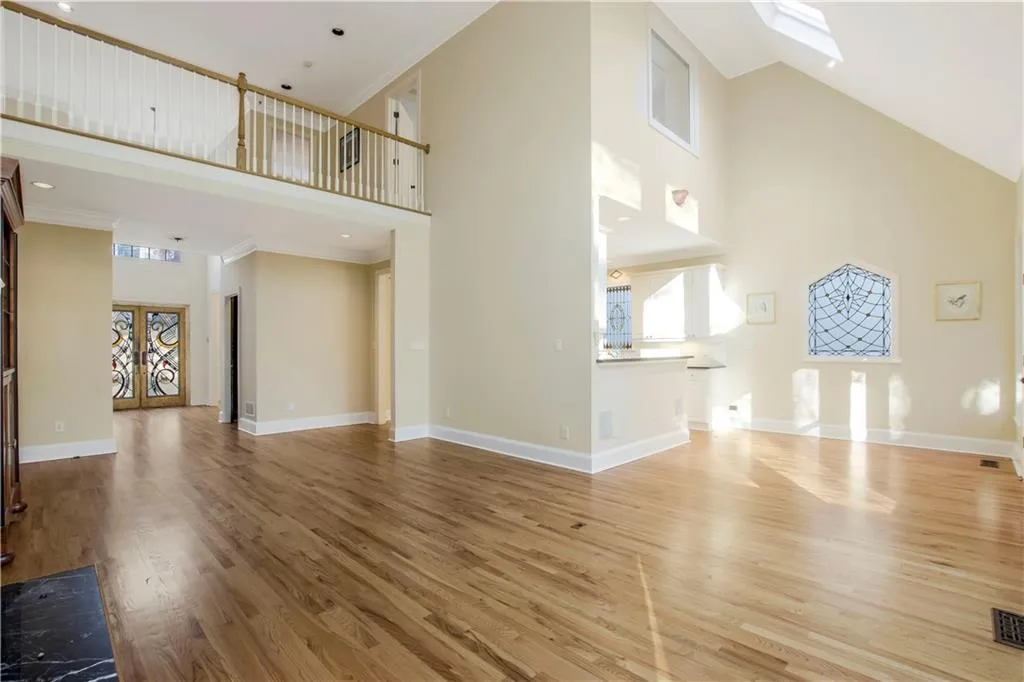225 Ledgemont Court, Sandy Springs, Georgia 30342, 5 Bedrooms Bedrooms, ,4 BathroomsBathrooms,Residential,Sold,225 Ledgemont Court,6778220