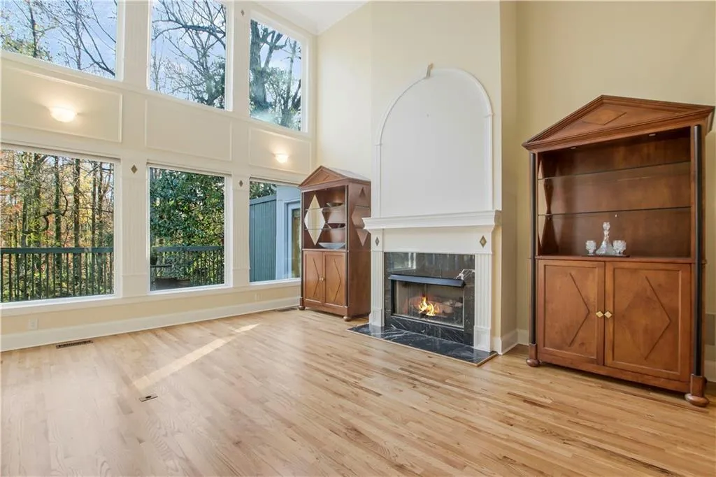 225 Ledgemont Court, Sandy Springs, Georgia 30342, 5 Bedrooms Bedrooms, ,4 BathroomsBathrooms,Residential,Sold,225 Ledgemont Court,6778220