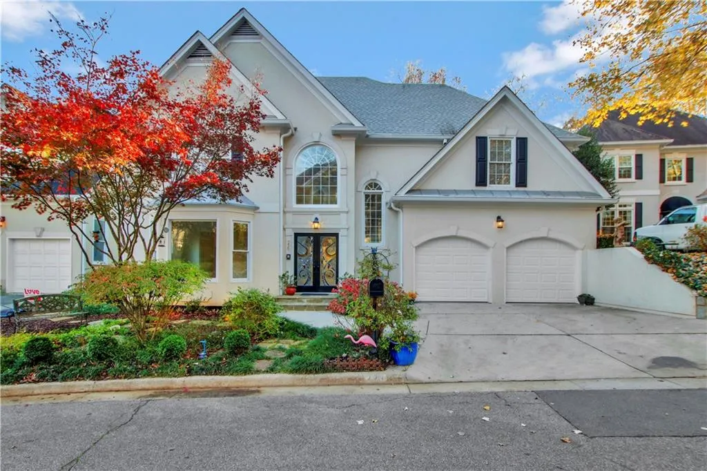 225 Ledgemont Court, Sandy Springs, Georgia 30342, 5 Bedrooms Bedrooms, ,4 BathroomsBathrooms,Residential,Sold,225 Ledgemont Court,6778220