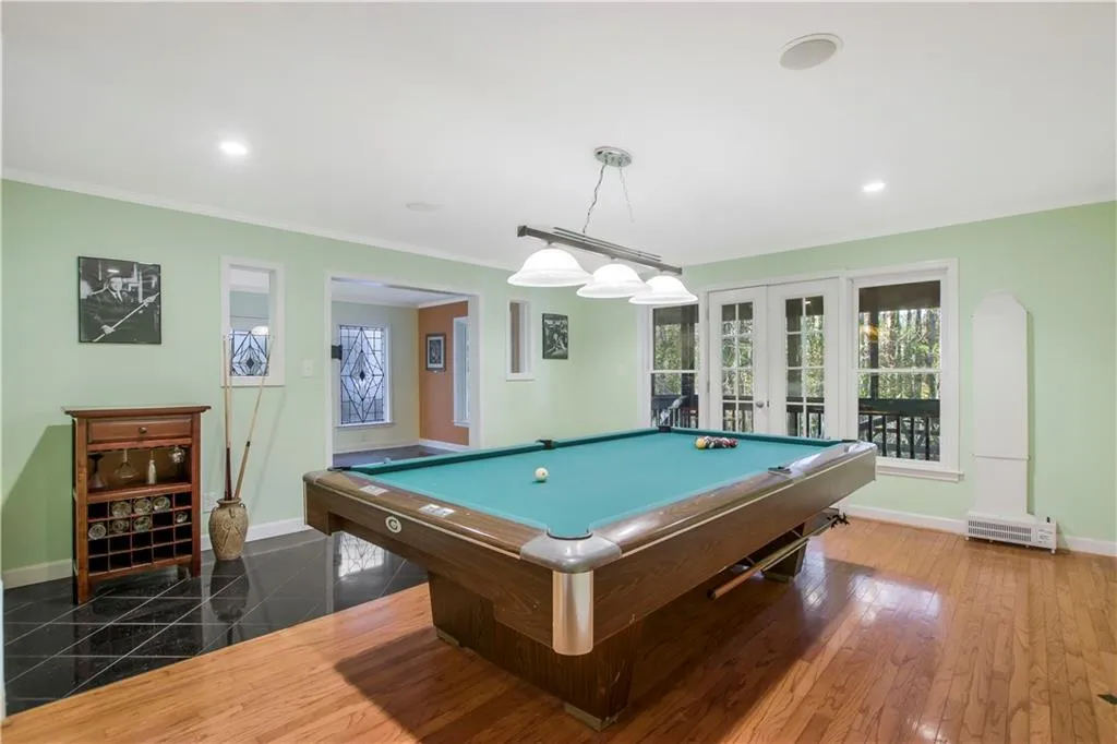 225 Ledgemont Court, Sandy Springs, Georgia 30342, 5 Bedrooms Bedrooms, ,4 BathroomsBathrooms,Residential,Sold,225 Ledgemont Court,6778220