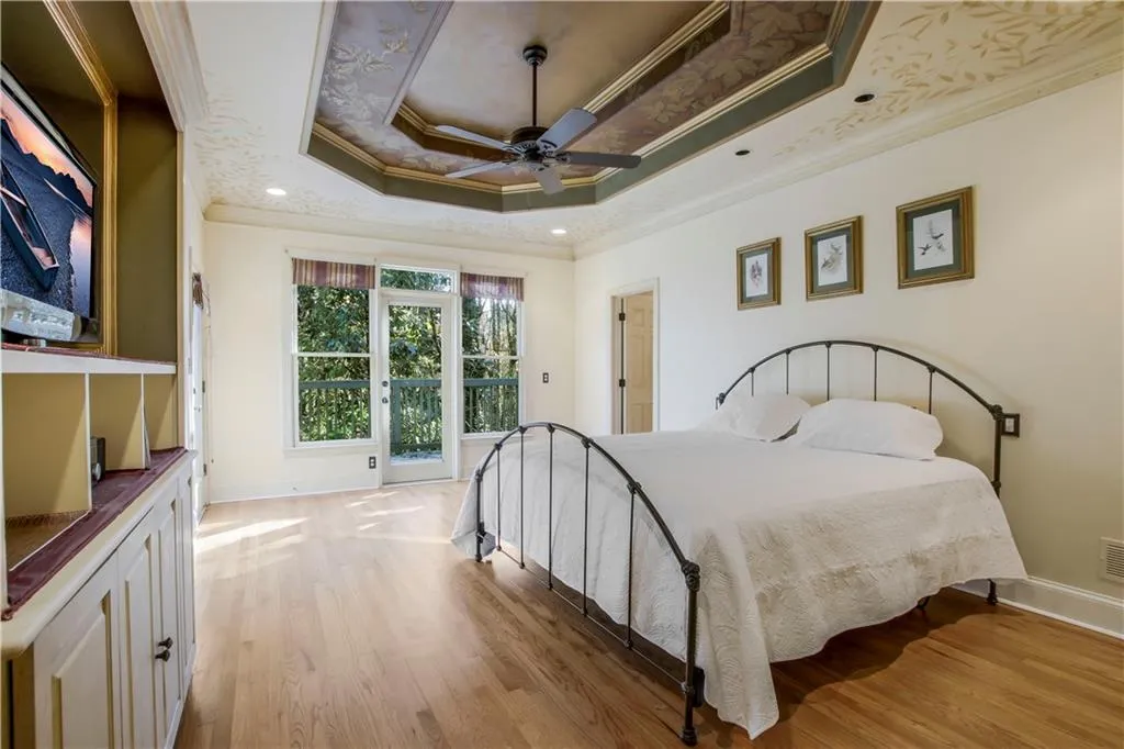 225 Ledgemont Court, Sandy Springs, Georgia 30342, 5 Bedrooms Bedrooms, ,4 BathroomsBathrooms,Residential,Sold,225 Ledgemont Court,6778220