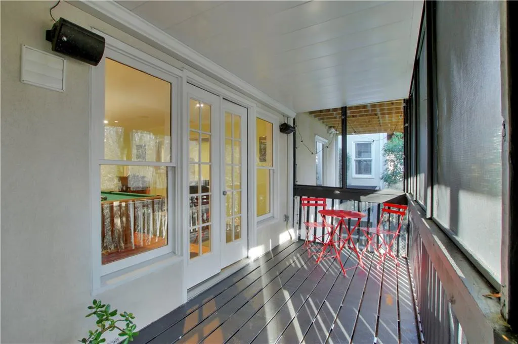 225 Ledgemont Court, Sandy Springs, Georgia 30342, 5 Bedrooms Bedrooms, ,4 BathroomsBathrooms,Residential,Sold,225 Ledgemont Court,6778220