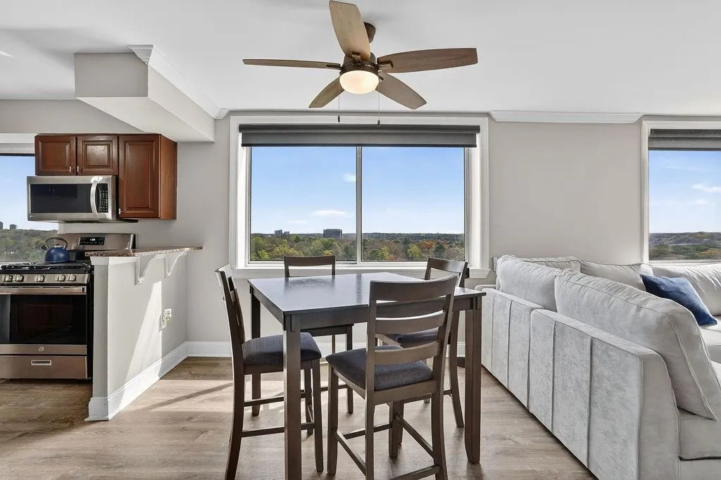2479 Peachtree Road Ne Unit 1517, Atlanta, Georgia 30305, 2 Bedrooms Bedrooms, 0 ,2 BathroomsBathrooms,Residential,For Sale,2479 Peachtree Road Ne Unit 1517,7739634