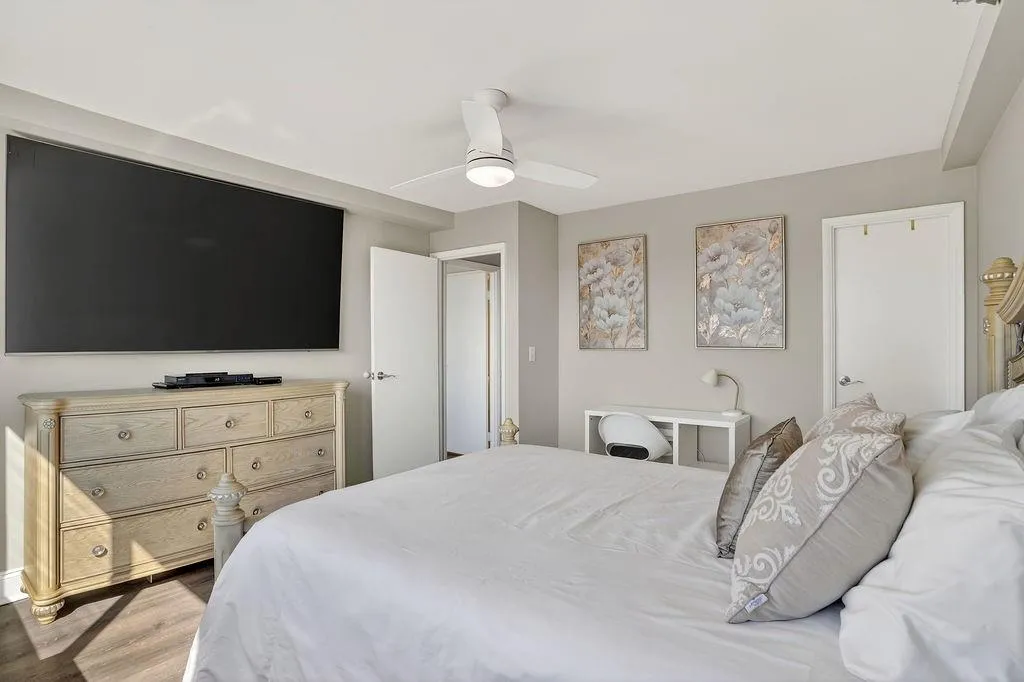2479 Peachtree Road Ne Unit 1517, Atlanta, Georgia 30305, 2 Bedrooms Bedrooms, 0 ,2 BathroomsBathrooms,Residential,For Sale,2479 Peachtree Road Ne Unit 1517,7739634