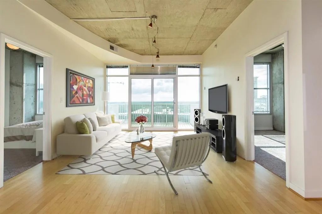 250 Pharr Road Ne Unit 1009, Atlanta, Georgia 30305, 2 Bedrooms Bedrooms, ,2 BathroomsBathrooms,Residential,Sold,250 Pharr Road Ne Unit 1009,5866731