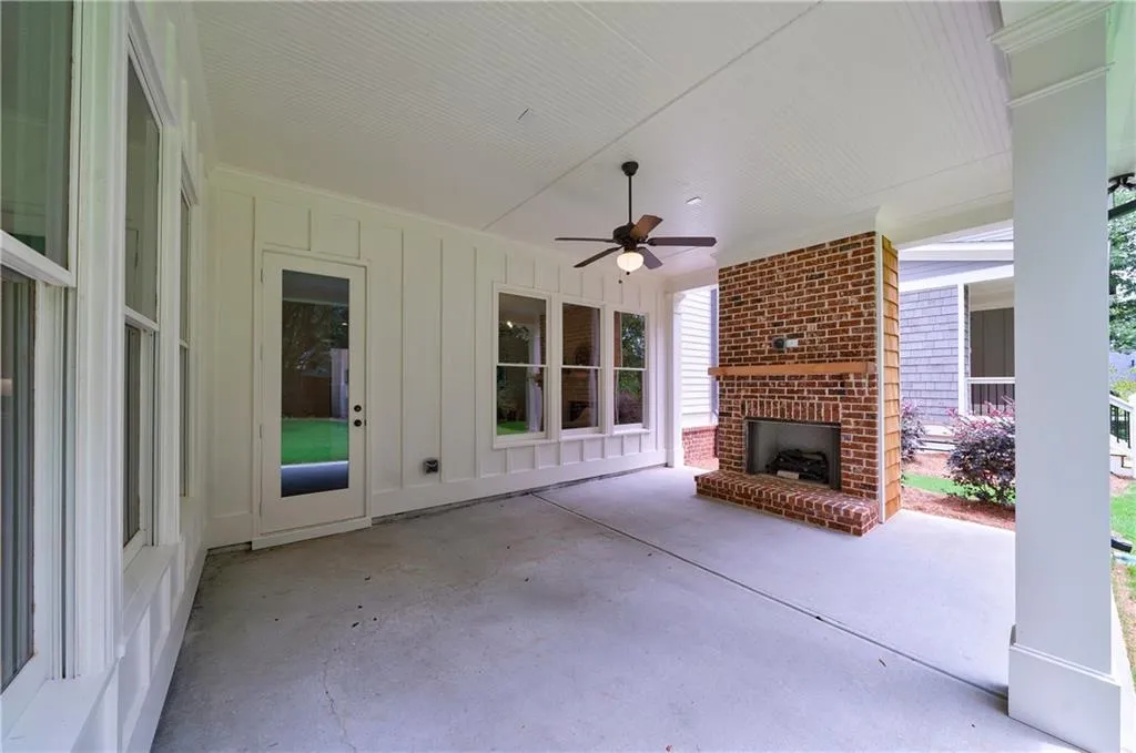 281 Green Hill Road, Sandy Springs, Georgia 30342, 4 Bedrooms Bedrooms, ,3 BathroomsBathrooms,Residential,Sold,281 Green Hill Road,6747189