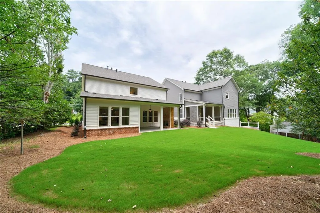 281 Green Hill Road, Sandy Springs, Georgia 30342, 4 Bedrooms Bedrooms, ,3 BathroomsBathrooms,Residential,Sold,281 Green Hill Road,6747189