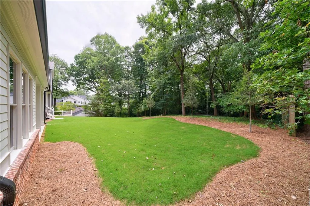 281 Green Hill Road, Sandy Springs, Georgia 30342, 4 Bedrooms Bedrooms, ,3 BathroomsBathrooms,Residential,Sold,281 Green Hill Road,6747189